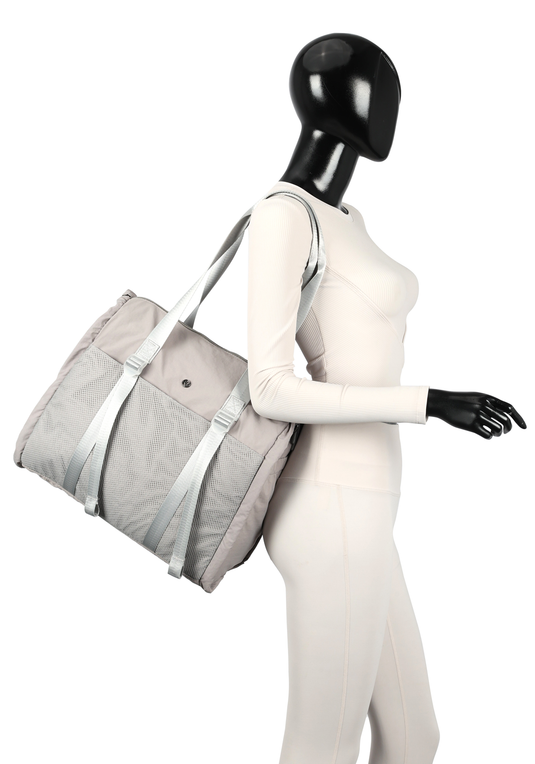 BS78819UP.0900.04.png.CINZA