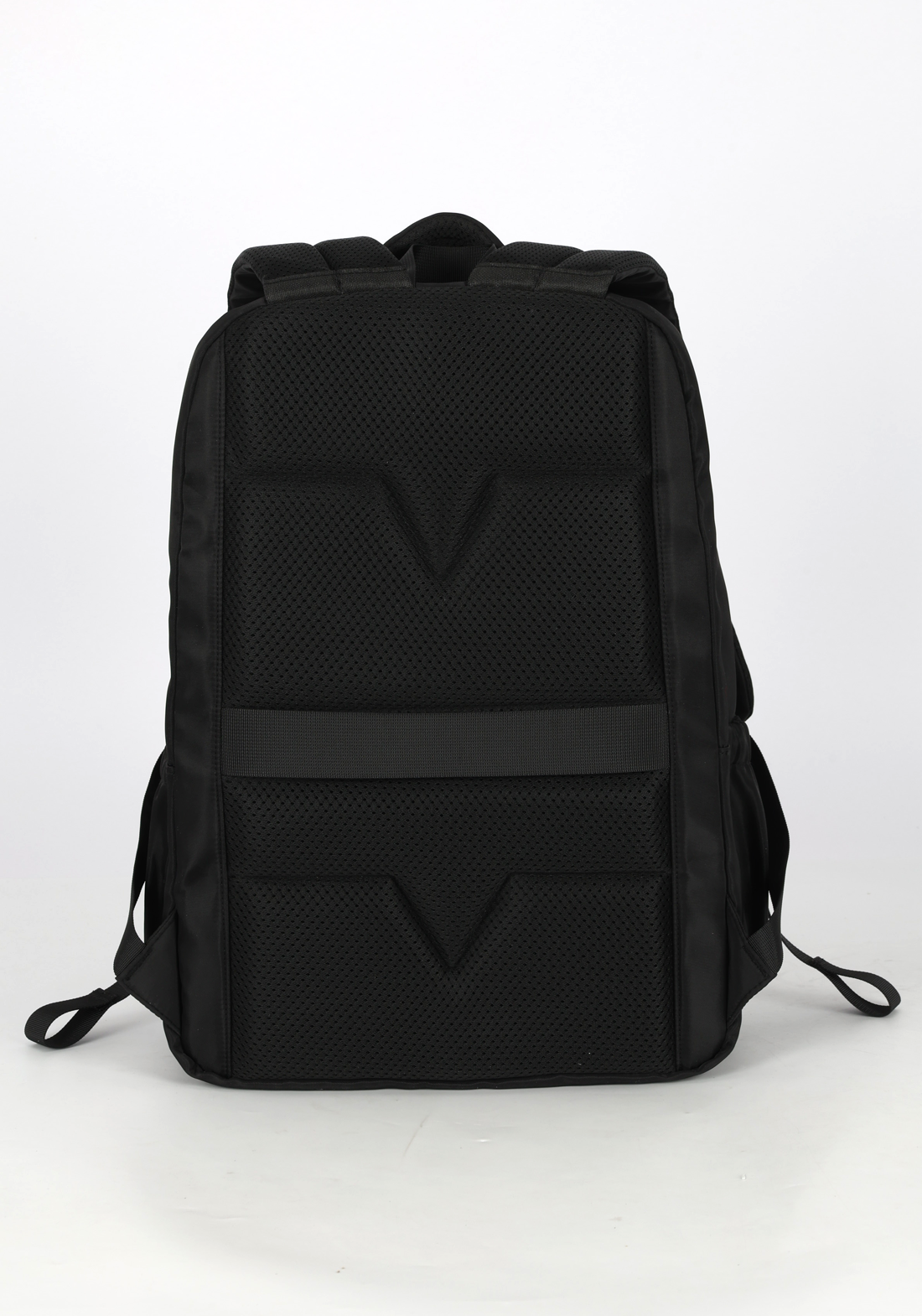 MN54142UP.0600.07.png.PRETO