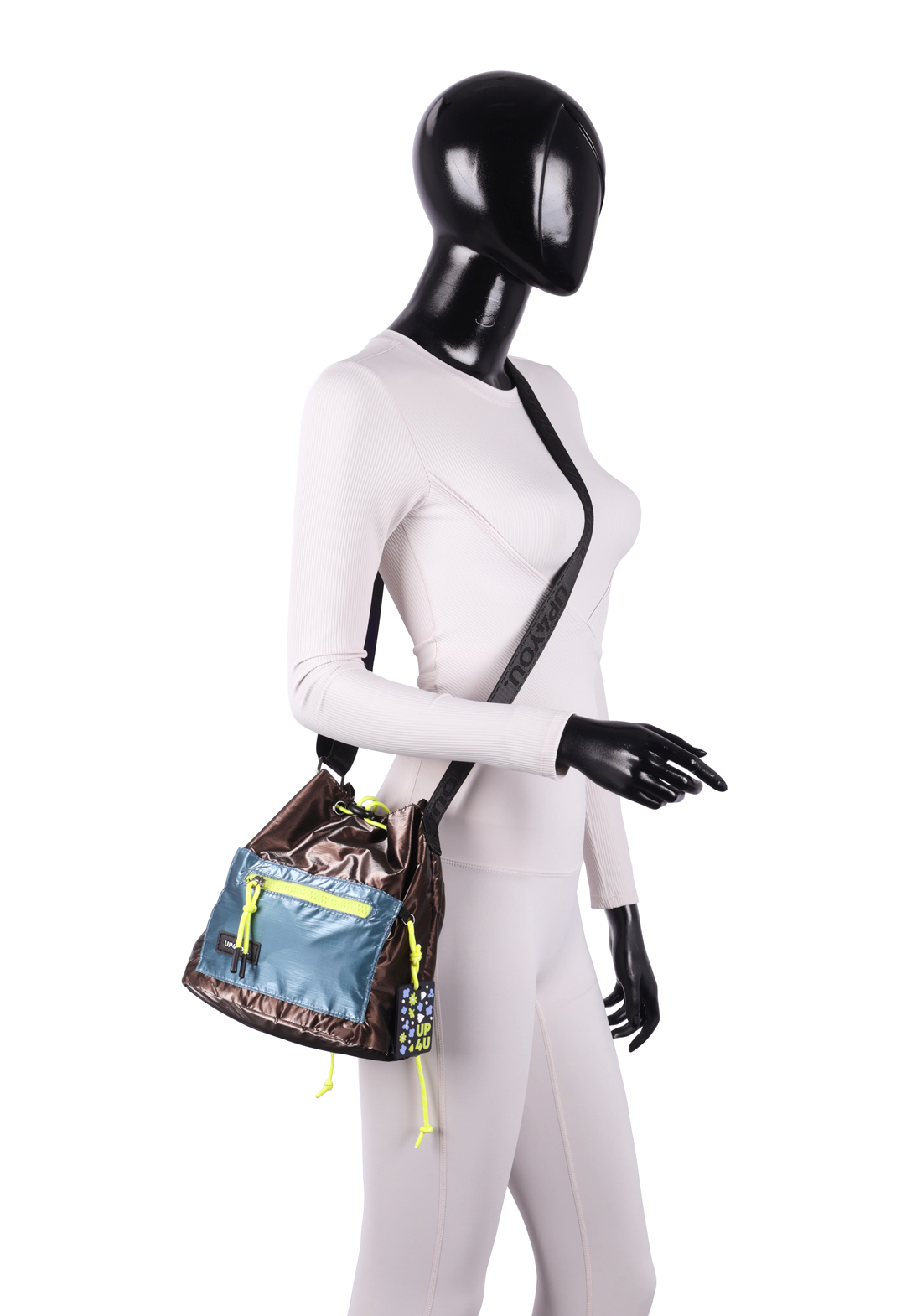 MS49131UP.0600.04.png.DOURADO